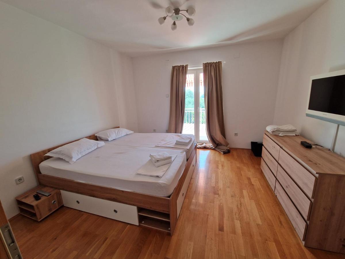 Lara Apartment Солин Экстерьер фото